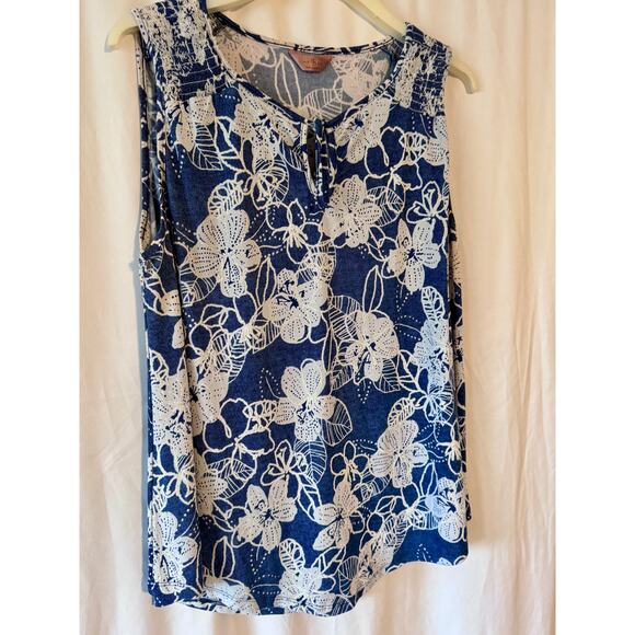 SJS Blue White Floral Sleeveless Stretch Blouse - 1X - Picture 2 of 7